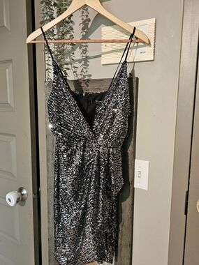 🔥 Bundle 3/15💲🔥Urban Heritage Black Sequin Spaghetti Strap Dress